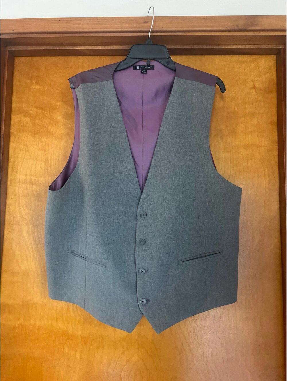 INC International Concepts Slim Fit Men's Vest XXL Gray with Purple Lining
